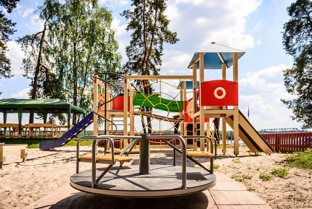 Porto Marine Hotel Jūrkalne Екстериор снимка